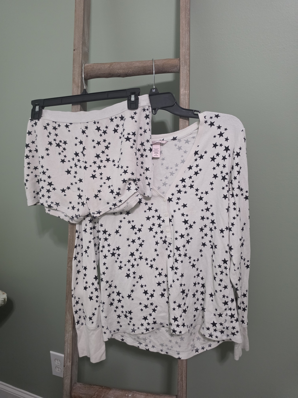 Victoria's Secret Cream Star-Print Long Sleeve Top & Shorts Set